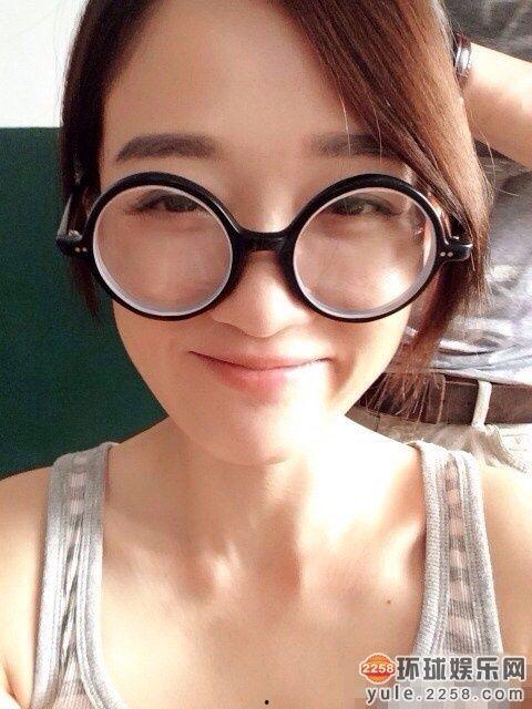 山东眼镜妹吃瓜,揭秘网络热传事件背后的真相